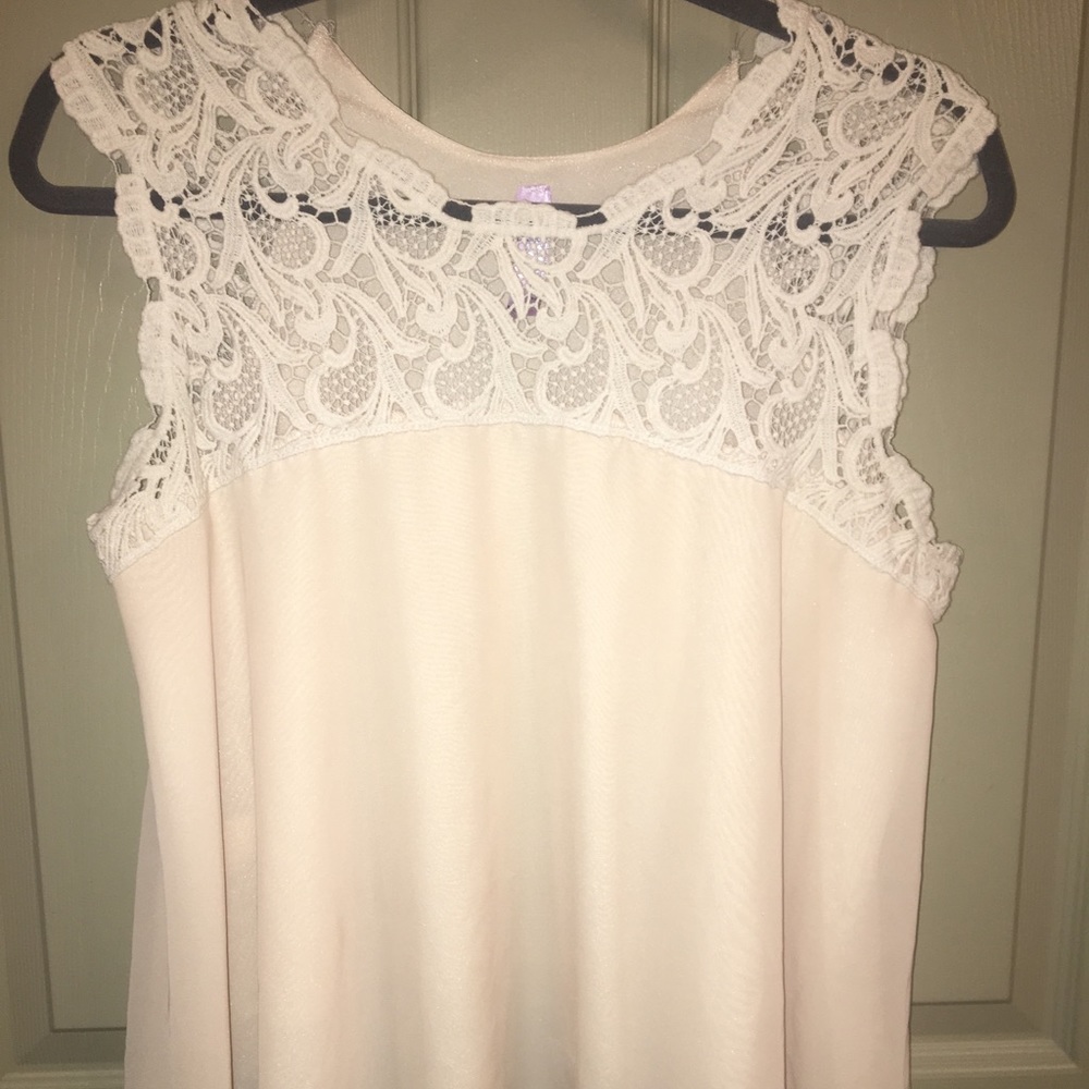 Alya babydoll lace top, size small
